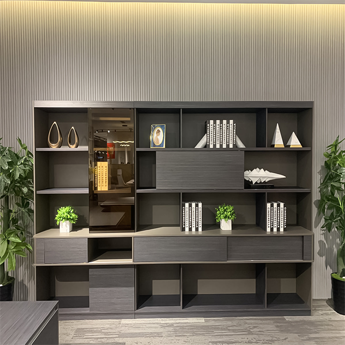 引き戸 省スペース オープン収納 扉付き収納 大容量 分類収納 収納キャビネット 収納棚 キャビネット 木目調 ダークトーン 落ち着き カスタマイズ可能 CWG-C009