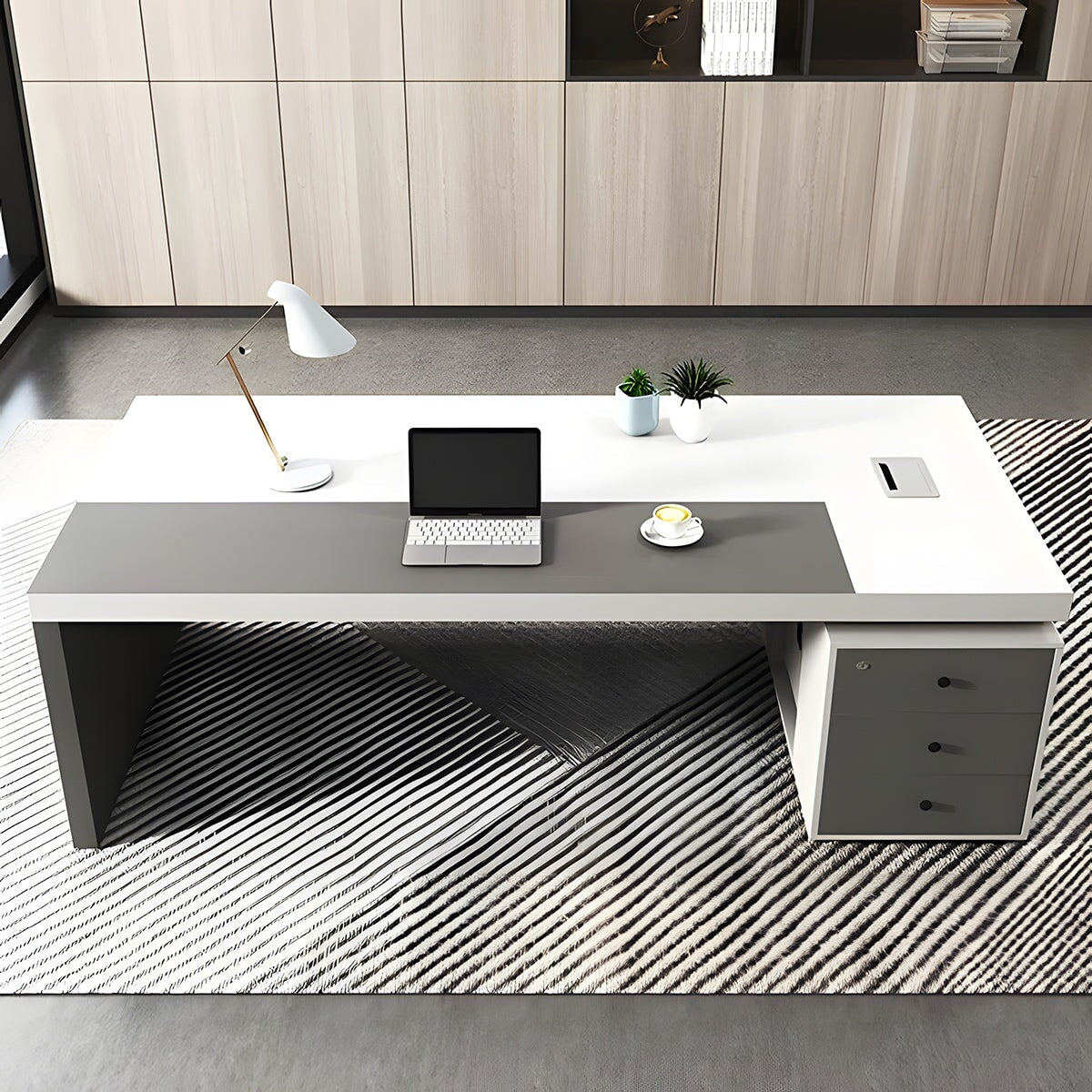 エグゼクティブデスク　役員デスク　役員家具　引出し付き　PC収納　シリンダー錠付き　幕板付き　配線ボックス付き　シンプル　グレー　 